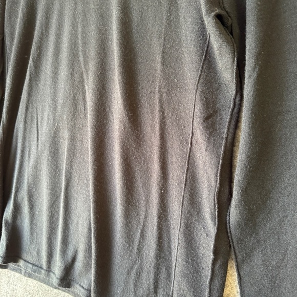 John Varvatos USA Black Wool Blend V-Neck Sweater Size L Textured Sleeve - Picture 5 of 14